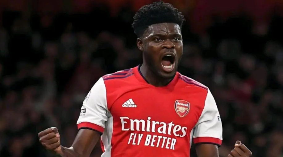 32岁铁腰去留成谜，阿森纳争冠最后拼图要丢？